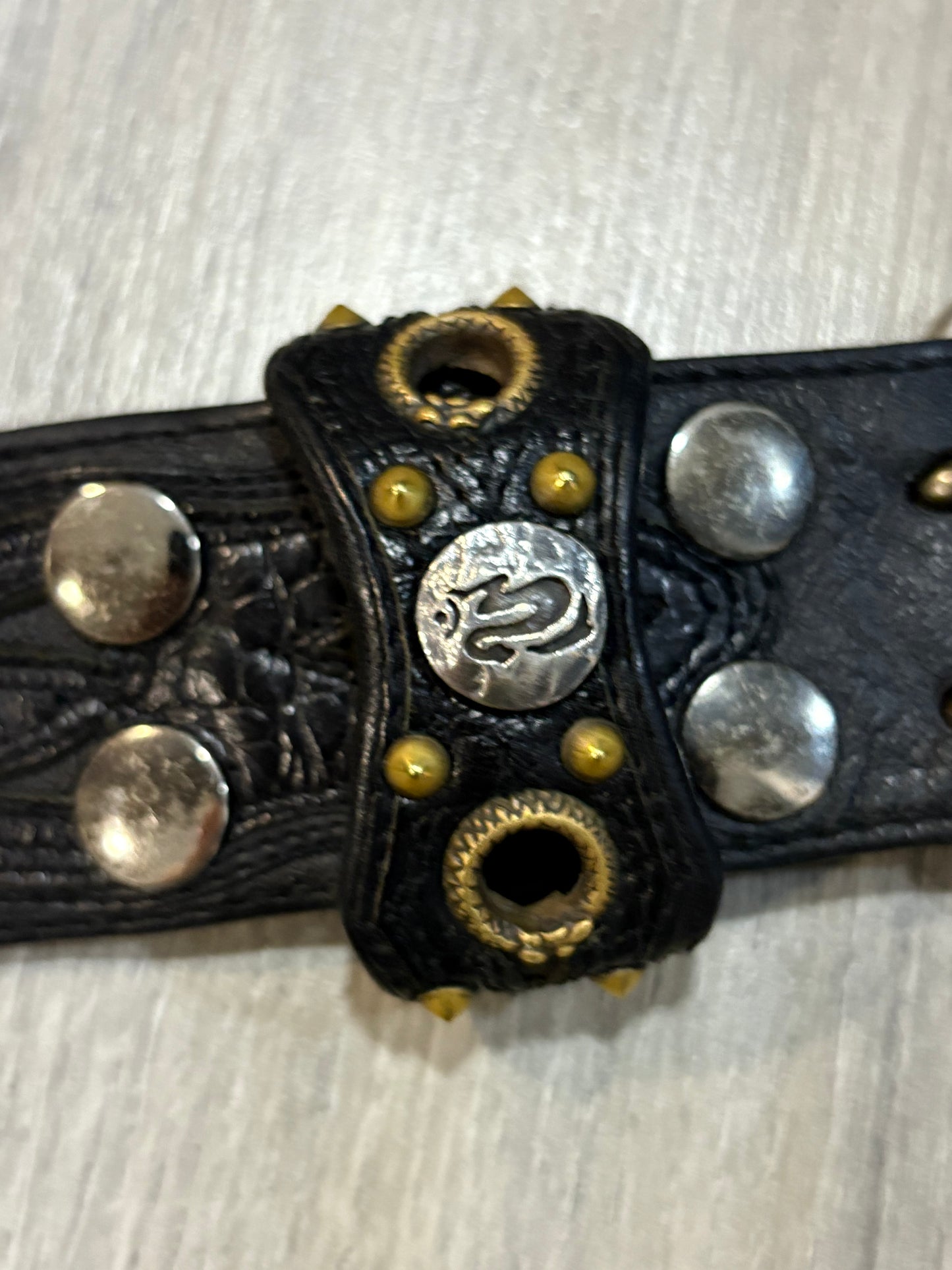 Kmrii Double Prong Belt