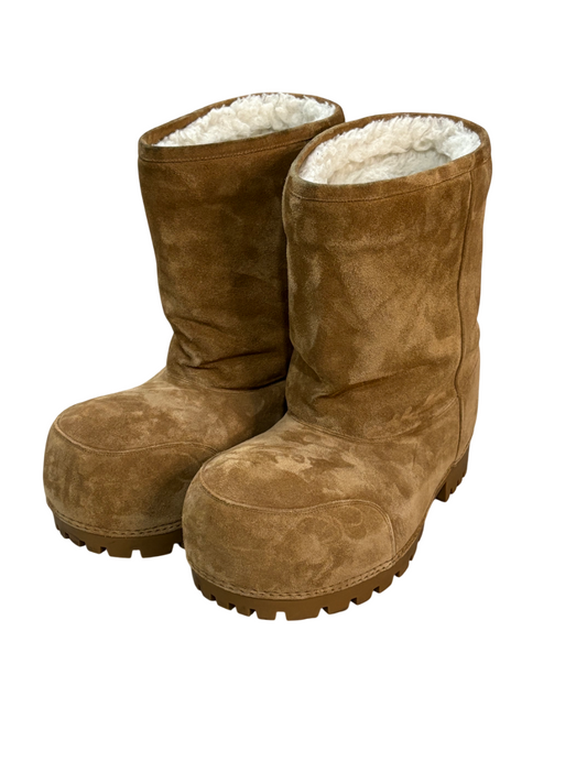 Balenciaga FW24 Fur Alaska Boots